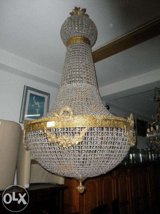 Lustre Grandes Dimensões