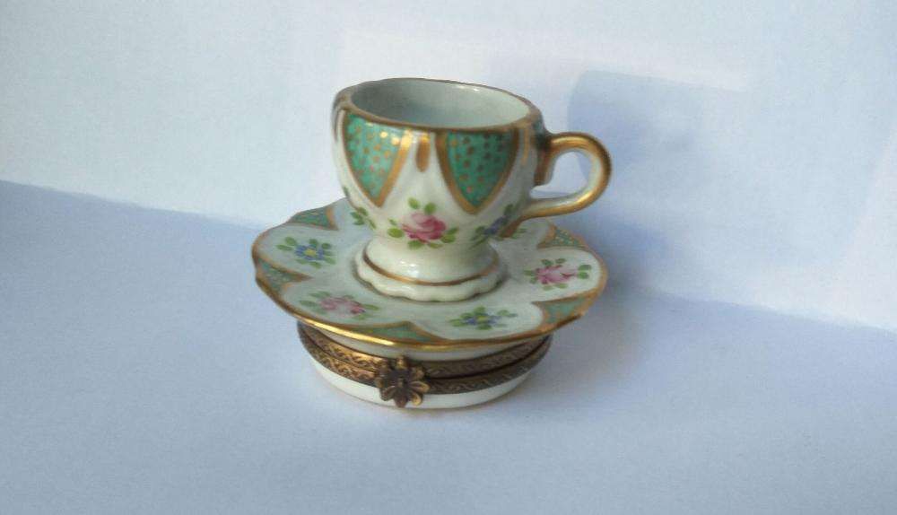 Caixa Limoges Chávena Pires