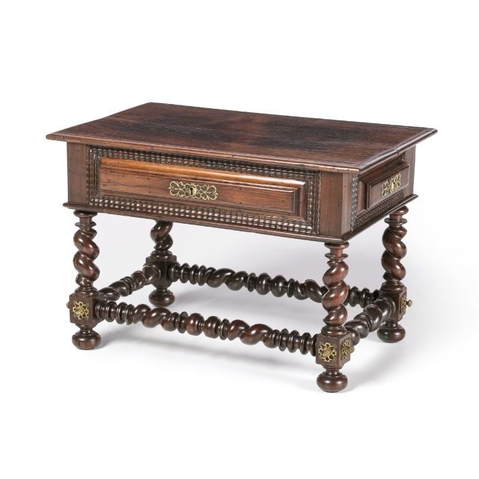 Mesa Bufete Estrado