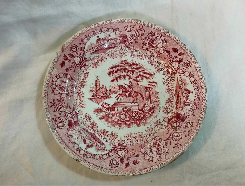 Prato Rosa Fábrica Devezas Estátua