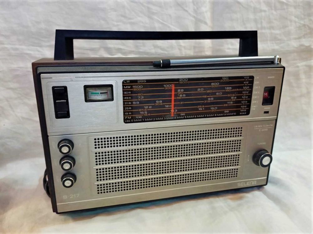 Rádio Selena B217