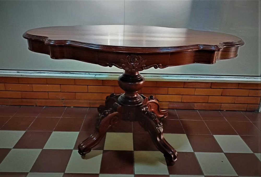Mesa Centro Mogno Cuba