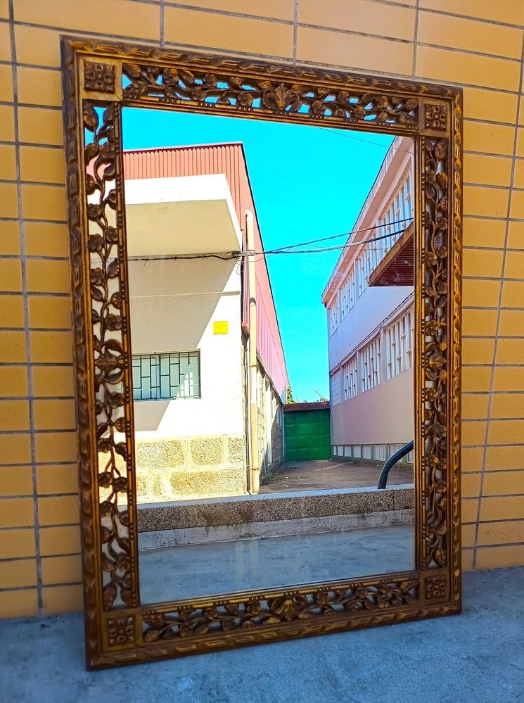Espelho Dourado 105cm x 74cm