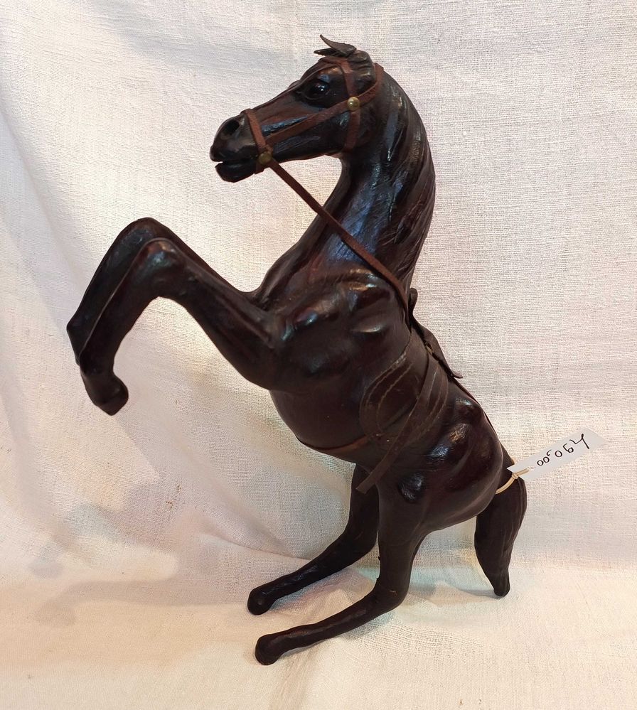 Cavalo  em Couro